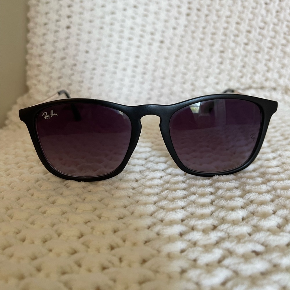 ray ban sunglasses